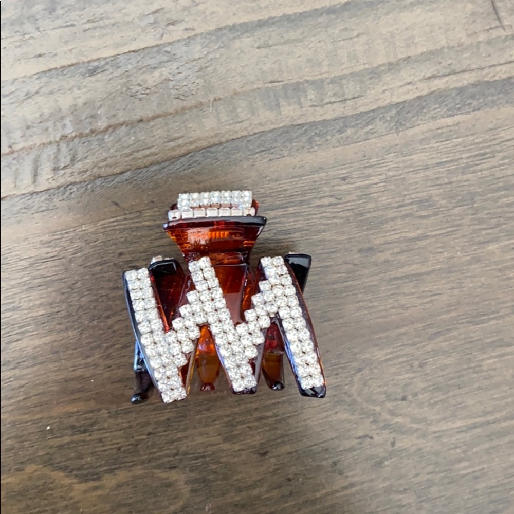 Crystal hair clip.